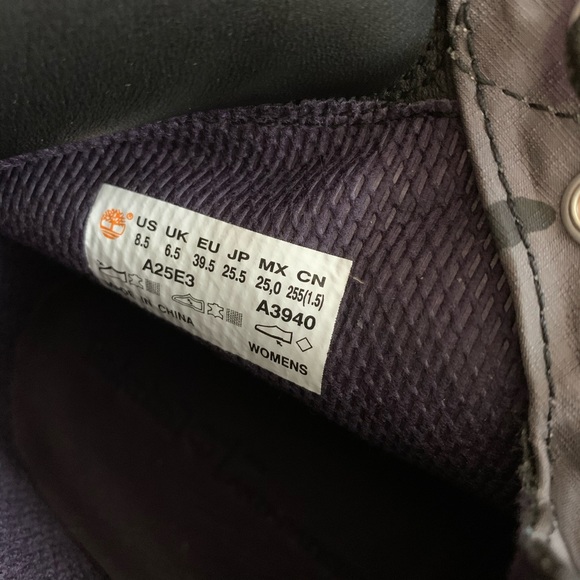 ***SOLD***Timberland Boots - Picture 8 of 9